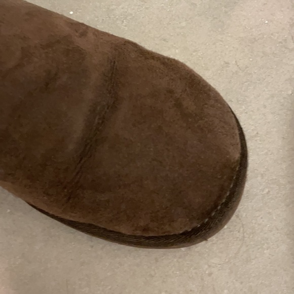 Brown Tall Ugg boot - Picture 6 of 10